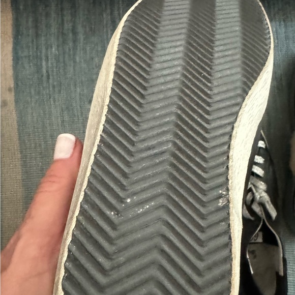 Golden Goose - Black Leather Sneakers W/ Silver Laces & Silver Stars Sz 42/EU - Picture 4 of 12